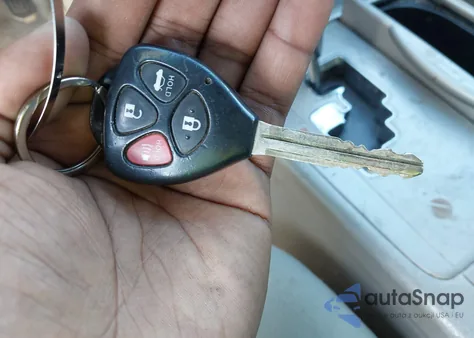 2011 Toyota Camry Le from USA, damaged, VIN 4T1BF3EK7BU677735